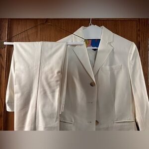 The limited ivory blazer Pant size 2.
